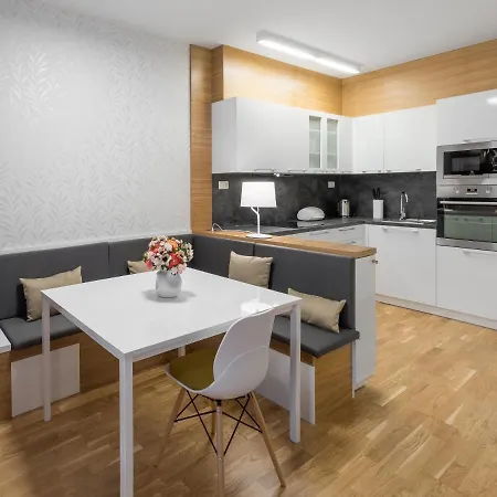 And Medvedin * Шпіндлерув-Млин